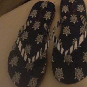 Vera Bradley flip flop never worn size 8/9 perfect condition smoke/pet free home